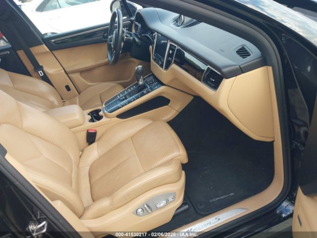 2017 PORSCHE MACAN WP1AB2A53HLB18895 Photo 4