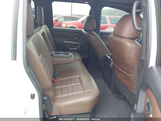 1N6AA1ED6NN100601 Nissan Titan Platinum Reserve 4x4
