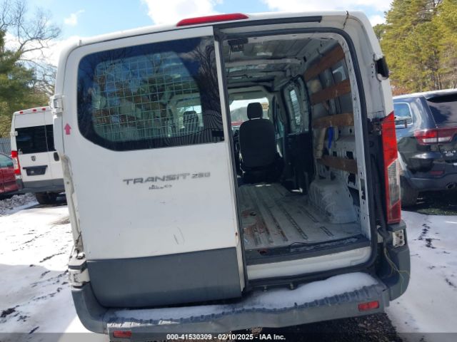 1FTNR1ZM8FKA66056 Ford Transit-250
