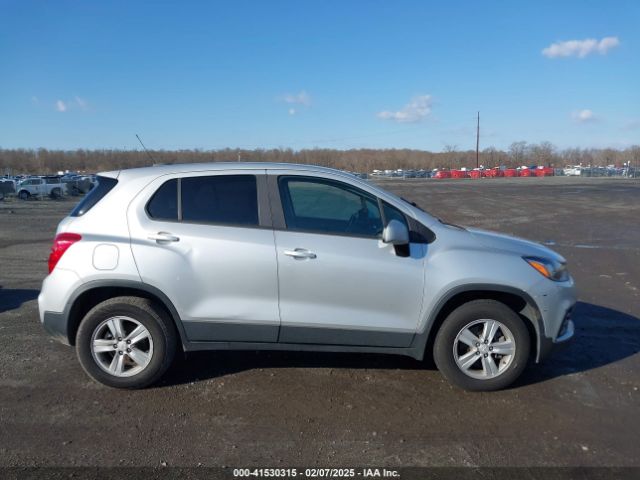 KL7CJNSB9LB033462 Chevrolet Trax Awd Ls