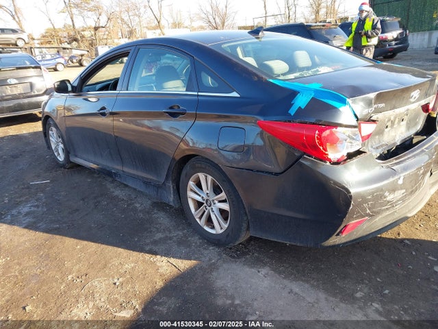 5NPEB4AC5EH945391 Hyundai SONATA GLS