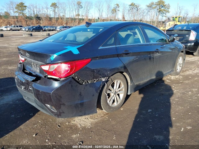 5NPEB4AC5EH945391 Hyundai SONATA GLS