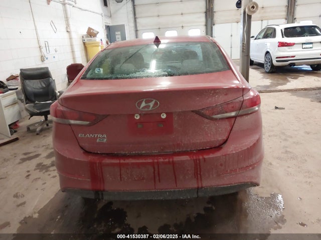 Hyundai ELANTRA SE 2018 5NPD74LF3JH360498 Image 16