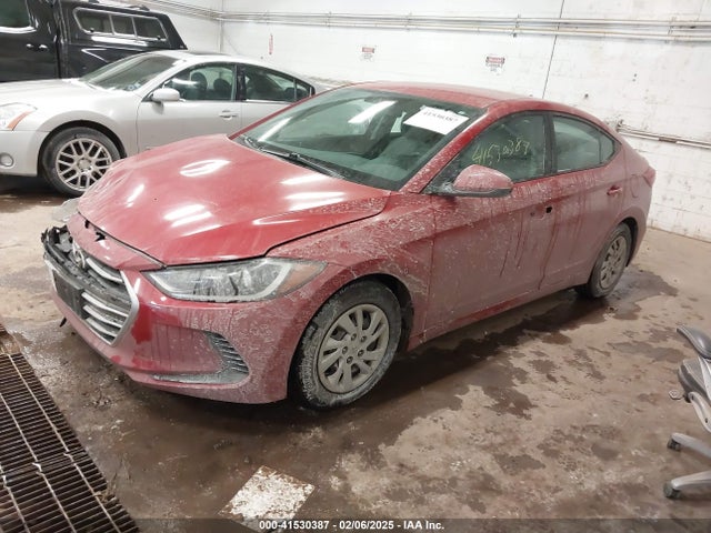 Hyundai ELANTRA SE 2018 5NPD74LF3JH360498 Image 2
