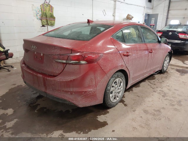 Hyundai ELANTRA SE 2018 5NPD74LF3JH360498 Image 4