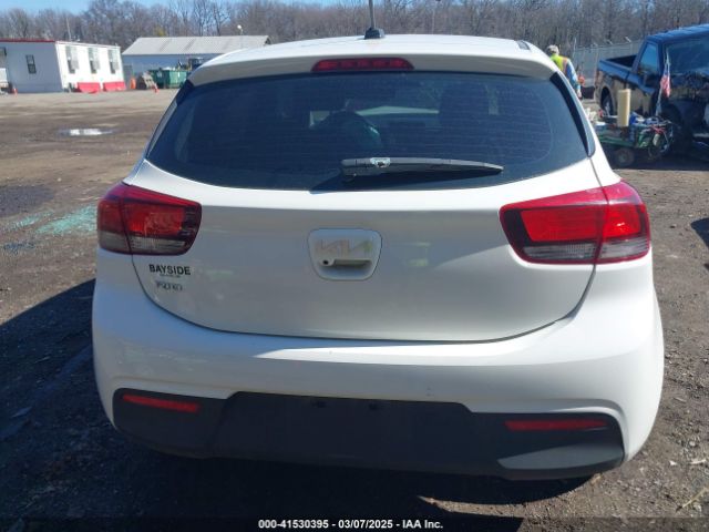 3KPA25AD5NE458130 KIA Rio 5-door S