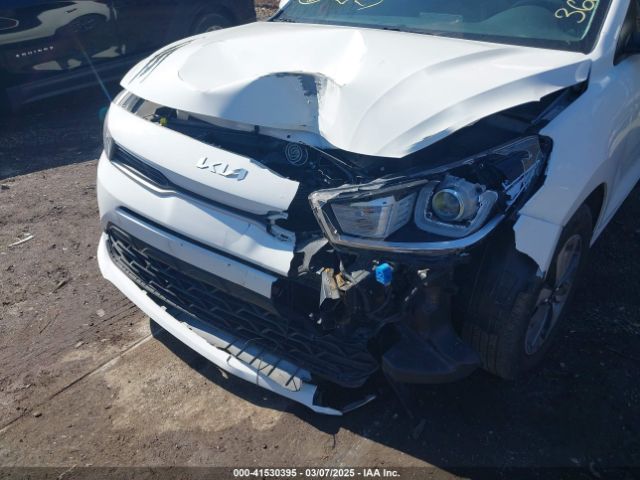 3KPA25AD5NE458130 KIA Rio 5-door S
