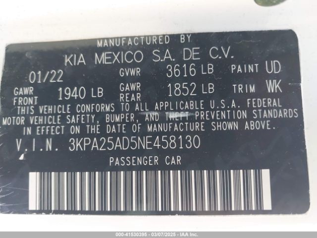 3KPA25AD5NE458130 KIA Rio 5-door S