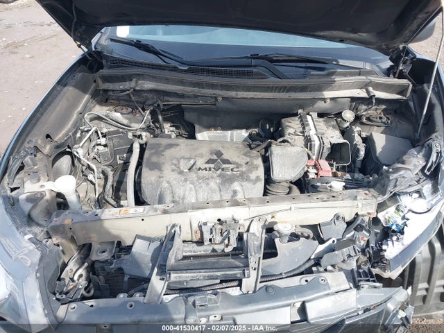Mitsubishi Outlander Es 2017 JA4AZ2A31HZ009385 Image 10
