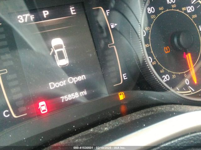 1C4PJMCB5JD580985 Jeep Cherokee Latitude 4x4