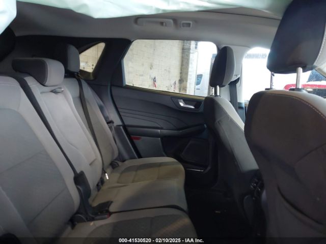 1FMCU9G64MUB16053 Ford ESCAPE SE
