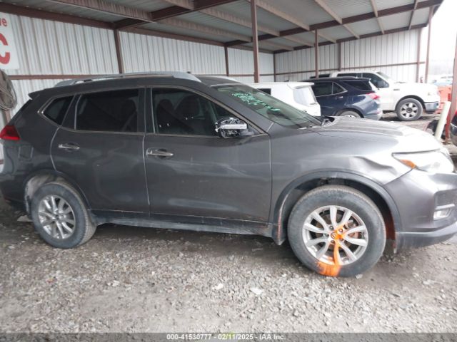 JN8AT2MVXHW014773 Nissan ROGUE SV