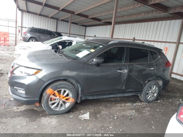 JN8AT2MVXHW014773 Nissan ROGUE SV