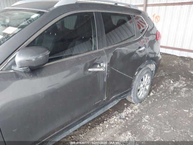 JN8AT2MVXHW014773 Nissan ROGUE SV
