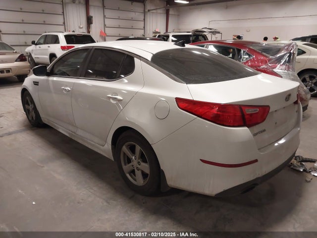 5XXGM4A7XFG393132 KIA Optima Lx