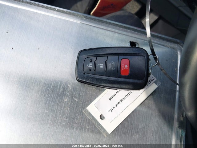 5TDZZRAH7MS537442 Toyota Highlander Le