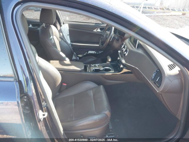KNAE35LC3L6085009 KIA STINGER GT