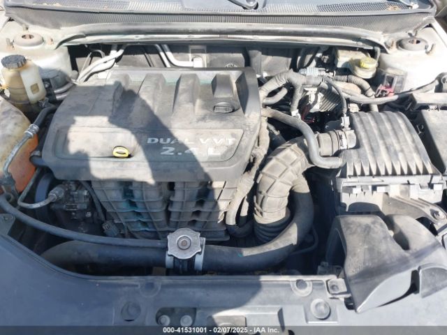 2011 CHRYSLER 200 1C3BC2FB3BN537170 Photo 9