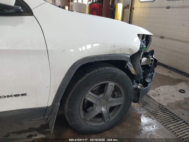 1C4PJMCS5EW288909 Jeep Cherokee North