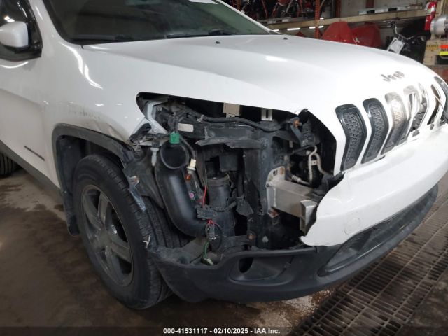 1C4PJMCS5EW288909 Jeep Cherokee North