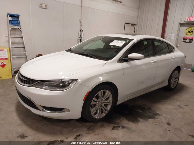 Chrysler 200 Limited 2015 1C3CCCAB3FN554039 Image 2
