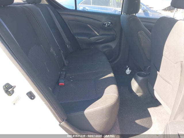 3N1CN7AP9HL863206 Nissan Versa 1.6 Sv