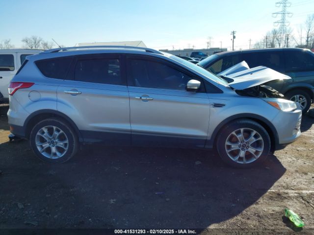 1FMCU0J93FUC02844 Ford Escape Titanium