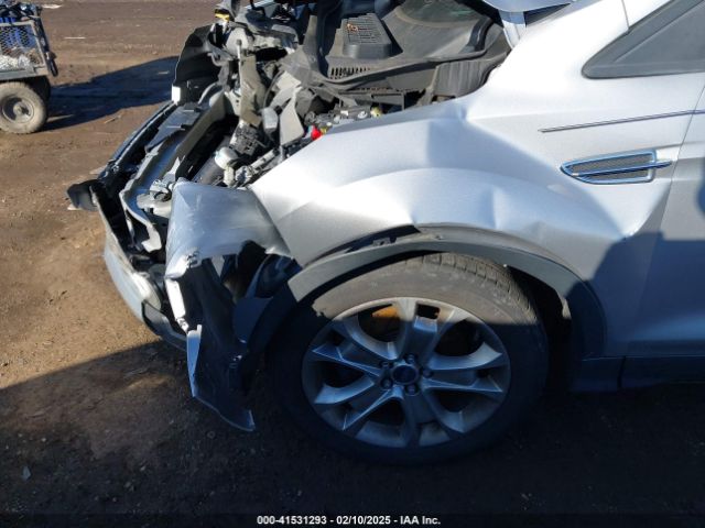 1FMCU0J93FUC02844 Ford Escape Titanium
