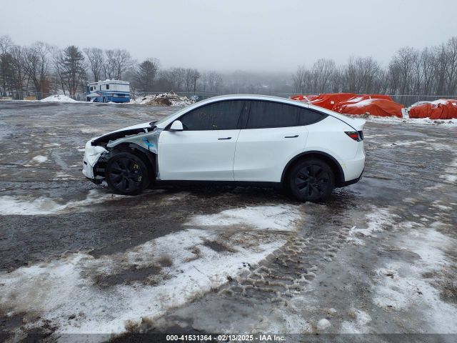 7SAYGDEE5RA326577 Tesla Model Y Long Range Dual Motor All-wheel Drive