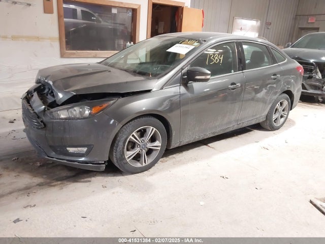 Ford FOCUS SE 2018 1FADP3F26JL267172 Image 2