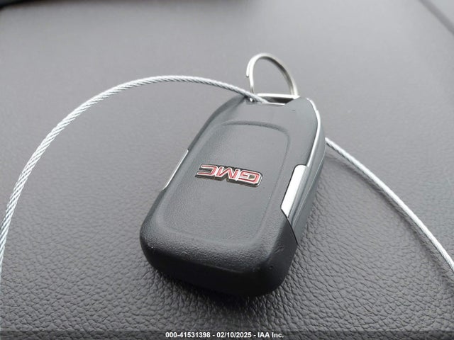 1GKS2CKJ0HR200480 GMC l86 - sidi: spark ignited direct injection, vvt: variable valve timing, afm, e85max, alum