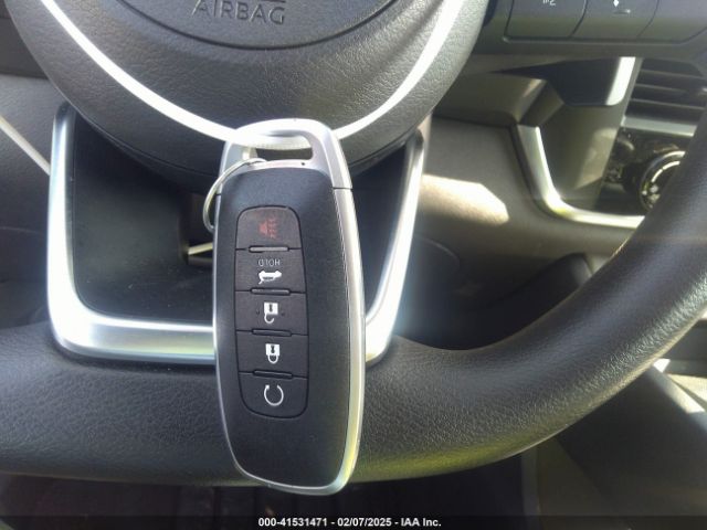 5N1BT3AA1RC753780 Nissan Rogue S Fwd