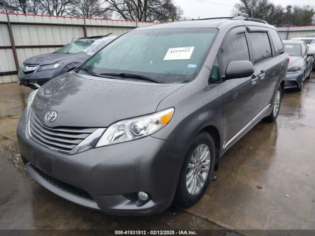 5TDYK3DCXGS742187 Toyota Sienna Xle 8 Passenger