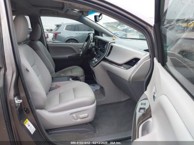 5TDYK3DCXGS742187 Toyota Sienna Xle 8 Passenger