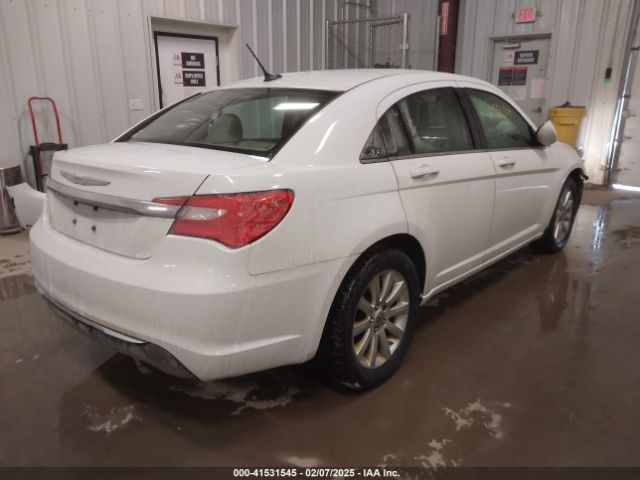 2012 CHRYSLER 200 1C3CCBBB3CN300822 Photo 3