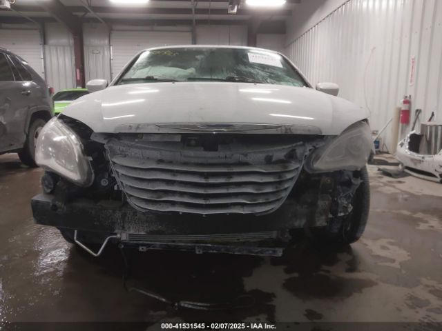 2012 CHRYSLER 200 1C3CCBBB3CN300822 Photo 5