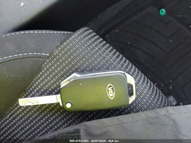 3KPF24AD4LE201800 KIA Forte Lxs