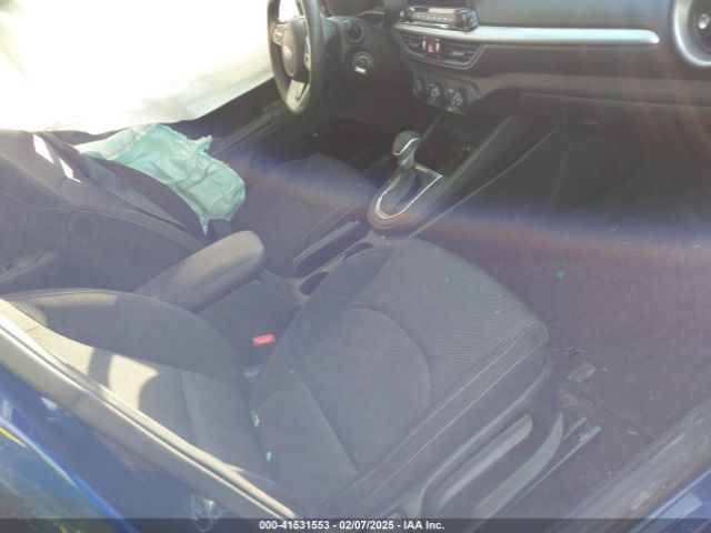 3KPF24AD4LE201800 KIA Forte Lxs