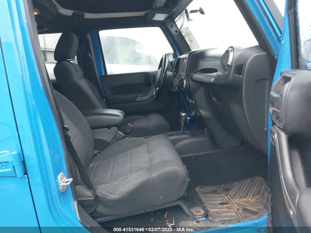 41531646 :رقم المزاد ، 1J4BA3H11BL600915 vin ، 2011 Jeep Wrangler Unlimited Sport مزاد بيع
