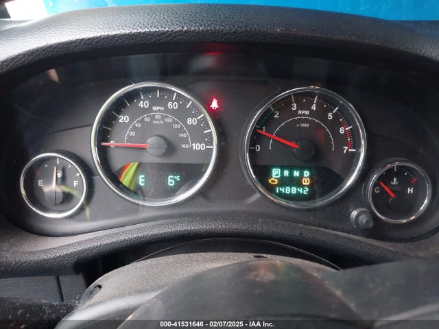 41531646 :رقم المزاد ، 1J4BA3H11BL600915 vin ، 2011 Jeep Wrangler Unlimited Sport مزاد بيع
