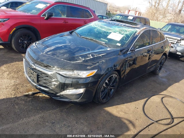 1G1ZE5STXRF211173 Chevrolet Malibu Fwd 2lt