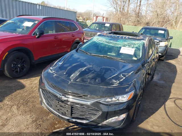 1G1ZE5STXRF211173 Chevrolet Malibu Fwd 2lt