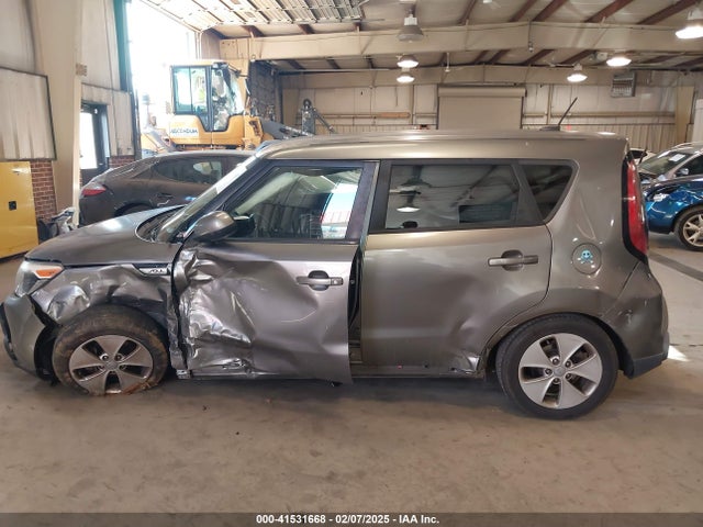 KIA Soul 2016 KNDJN2A27G7267431 Image 14