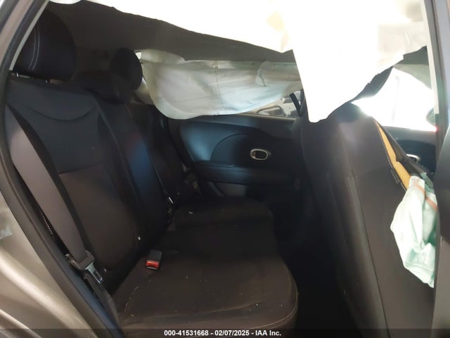 KIA Soul 2016 KNDJN2A27G7267431 Image 8