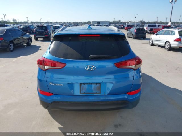 KM8J33A47HU442918 Hyundai Tucson Se Plus