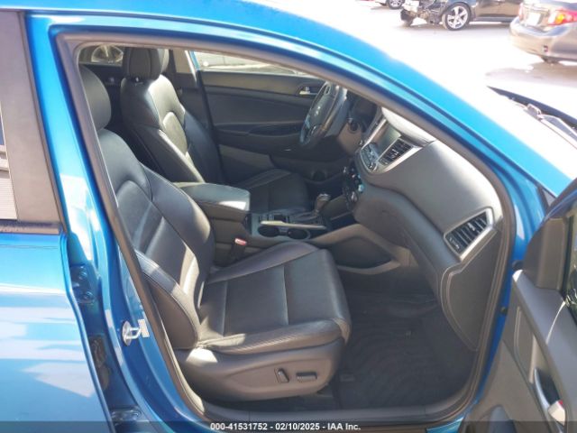 KM8J33A47HU442918 Hyundai Tucson Se Plus
