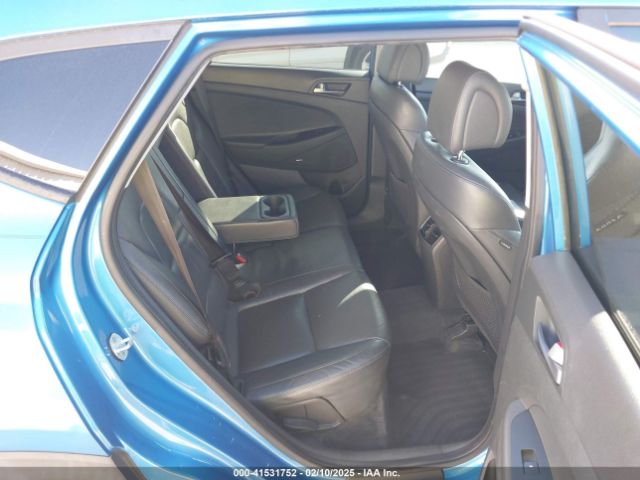 KM8J33A47HU442918 Hyundai Tucson Se Plus