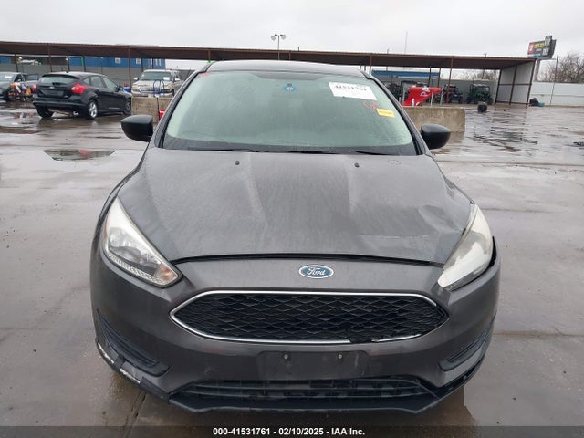 1FADP3E29HL328686 Ford FOCUS S