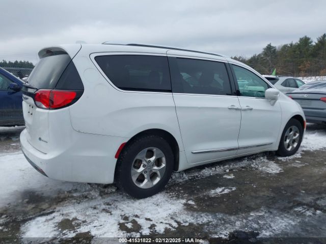 2C4RC1L72JR258329 Chrysler Pacifica Hybrid Touring L
