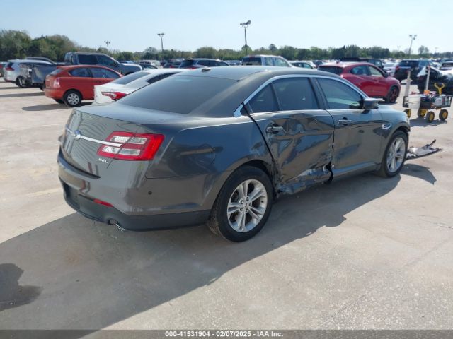 1FAHP2E87KG110486 Ford TAURUS SEL